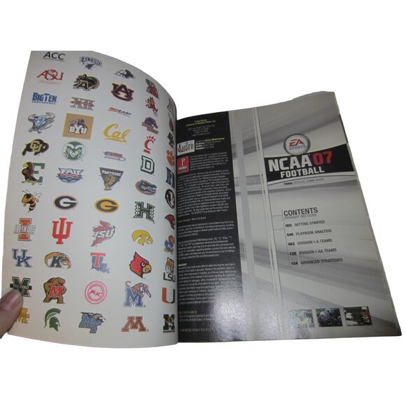 NCAA Football 07 Official EA Sports Strategy Guide PlayStation Xbox - Picture 2 of 5